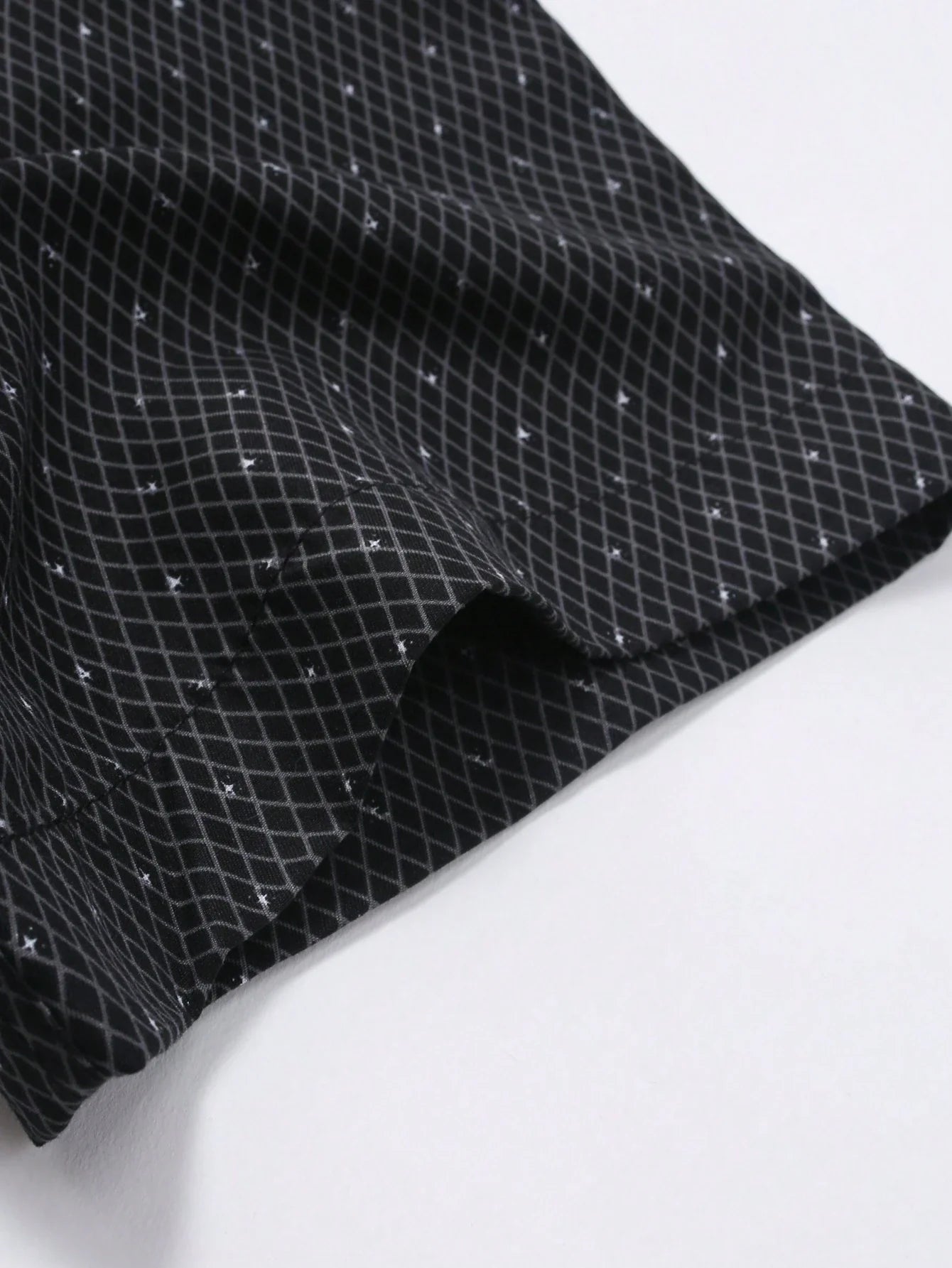 Men's Black Slim Fit Printed Short Sleeve Shirt