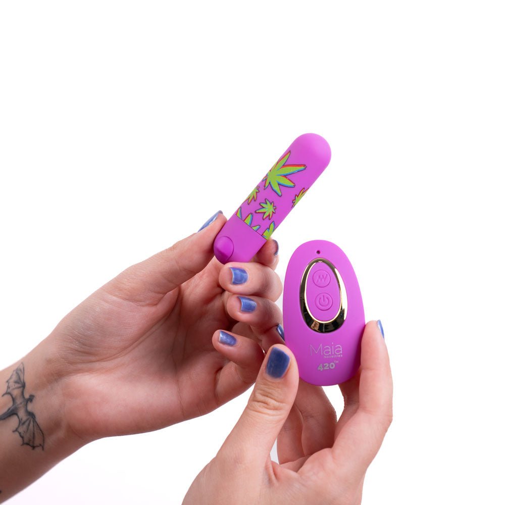 Maia Jessie 420 Bullet with Wireless Remote Control - Purple