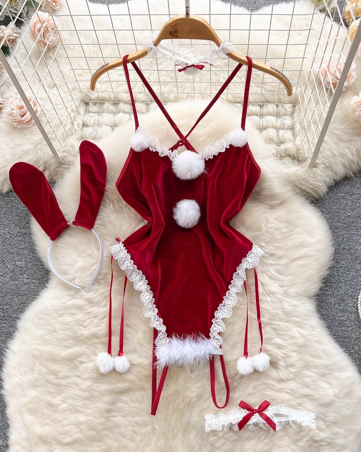 Make Velvet His Favourite Temptation – 4 Piece Set with Bunny Ears, Choker & Leg Garters
