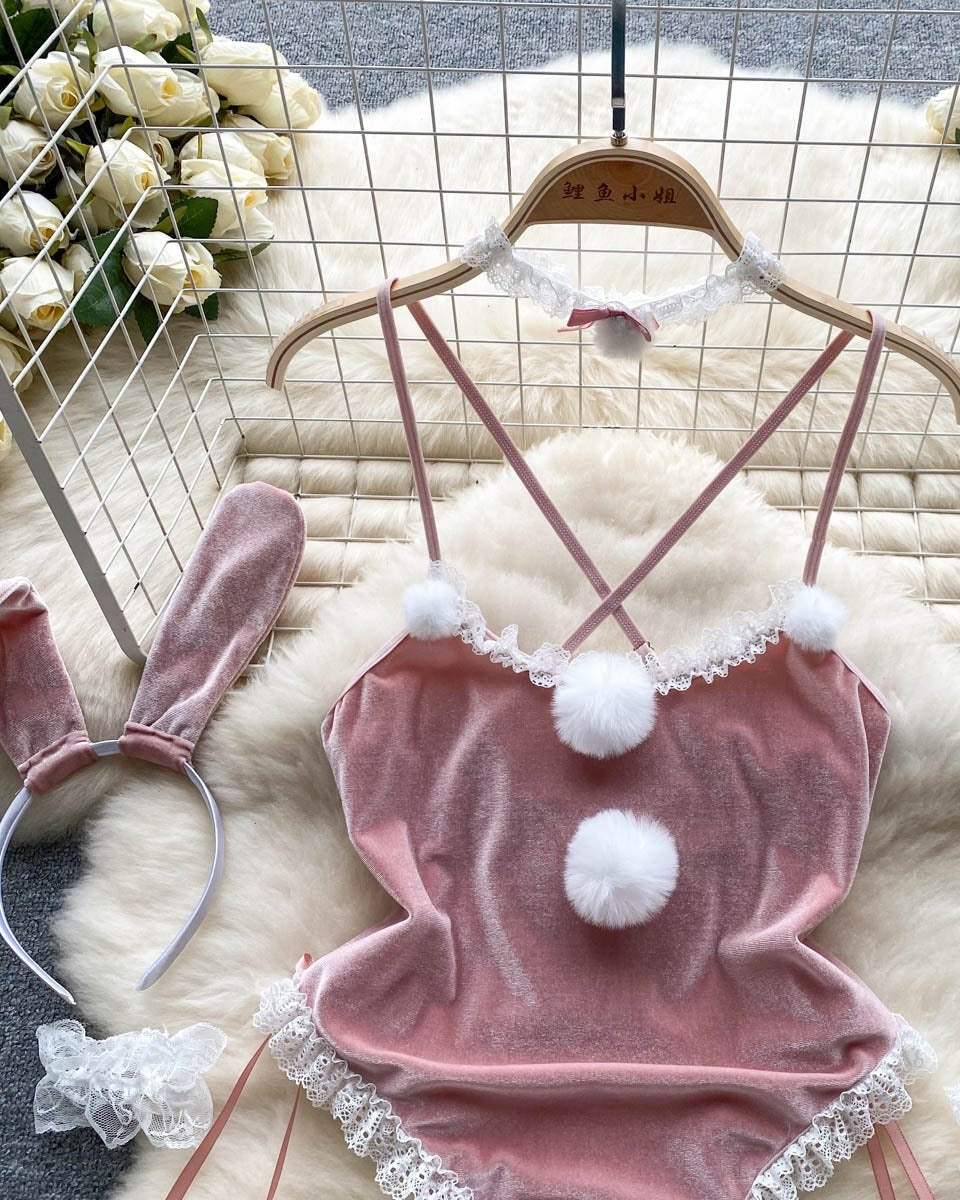 Make Velvet His Favourite Temptation – 4 Piece Set with Bunny Ears, Choker & Leg Garters