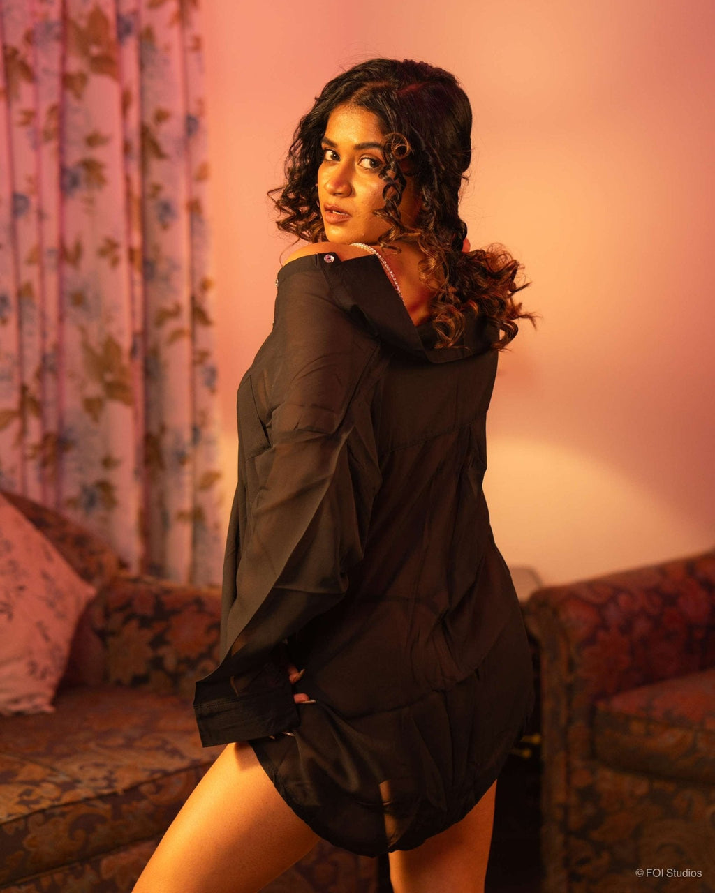 Slip Into His Favourite Daydream – 2 Piece Set with Panty & Shoulder Chain