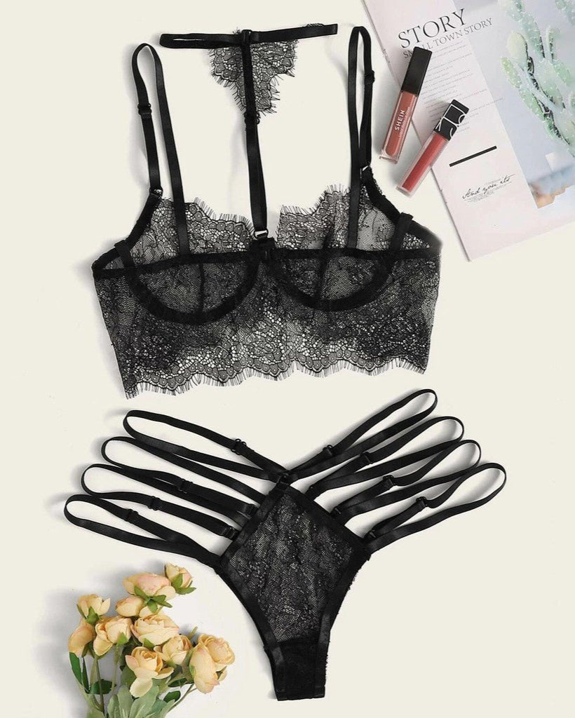 Make Him Chase Your Dark Side – 2 Piece Set with Panty