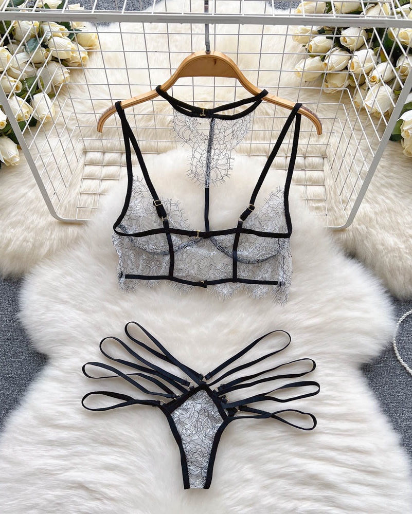 Make Him Chase Your Dark Side – 2 Piece Set with Panty