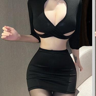 Leave Him Speechless When You Enter – 3 Piece Set with Skirt & Panty